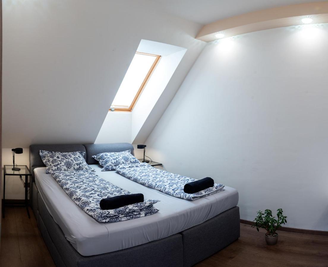 Dream Apartman 1 With Free Parking Дьёр Экстерьер фото